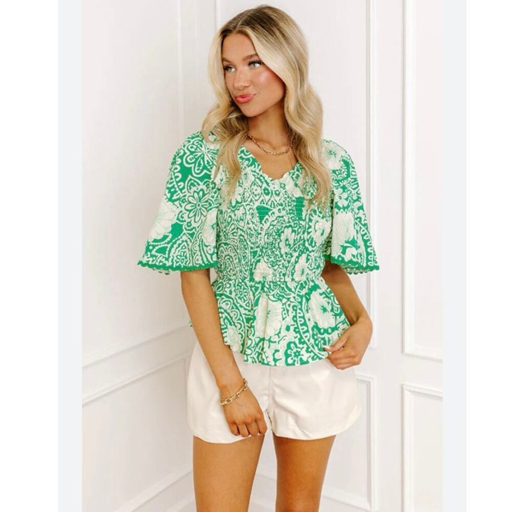 NWT Umgee Womens Top Floral Green 100% Cotton Smocked Bodice Beach Tropical S